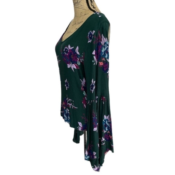 Altar’d State Floral Boho Cut Out Back Tunic Green Size Small - Picture 6 of 11